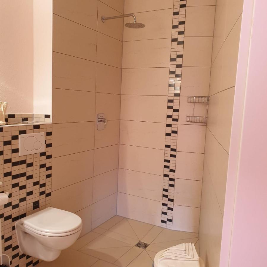 Zierenberg Gaestehaus Catherine מראה חיצוני תמונה